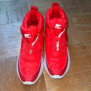 Sorel Women’s Puffy Sneaker Boots